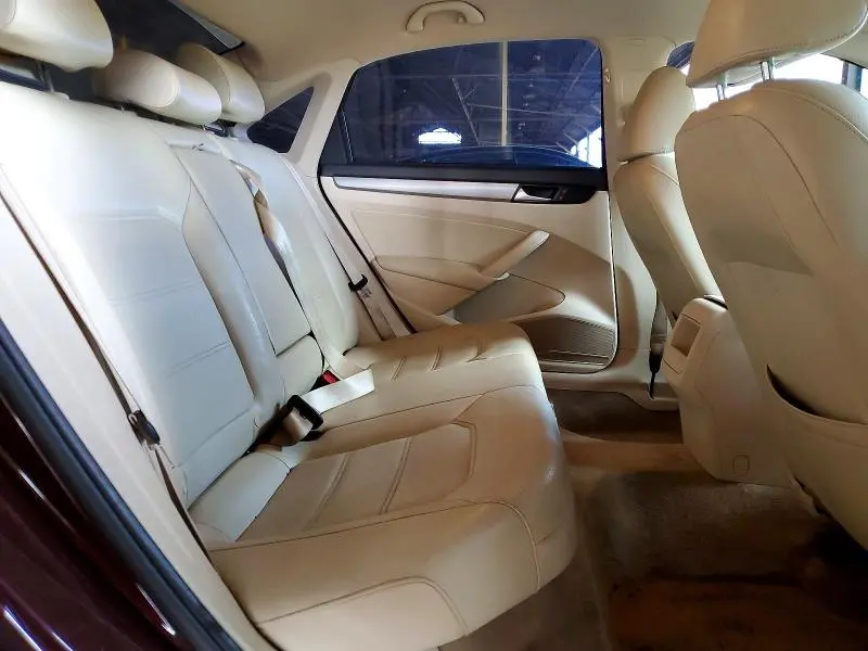 2014 VOLKSWAGEN PASSAT S  