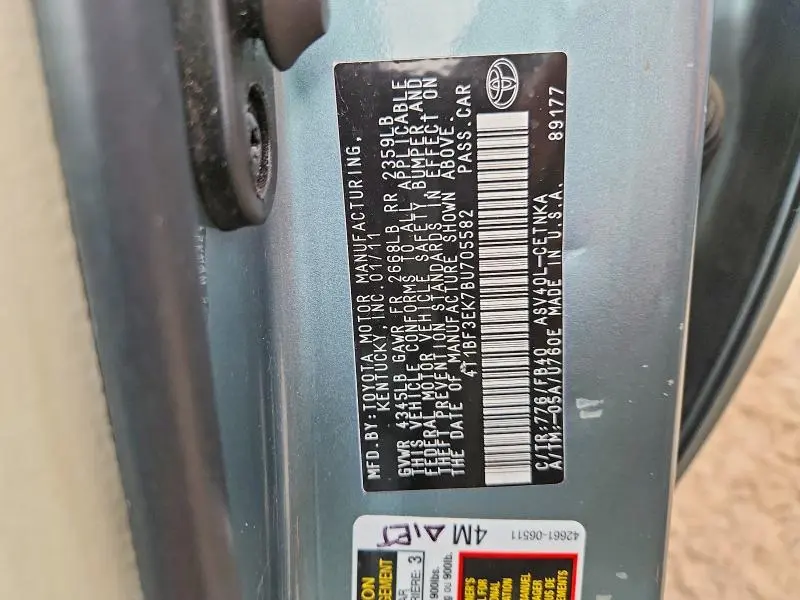 2011 TOYOTA CAMRY LE  