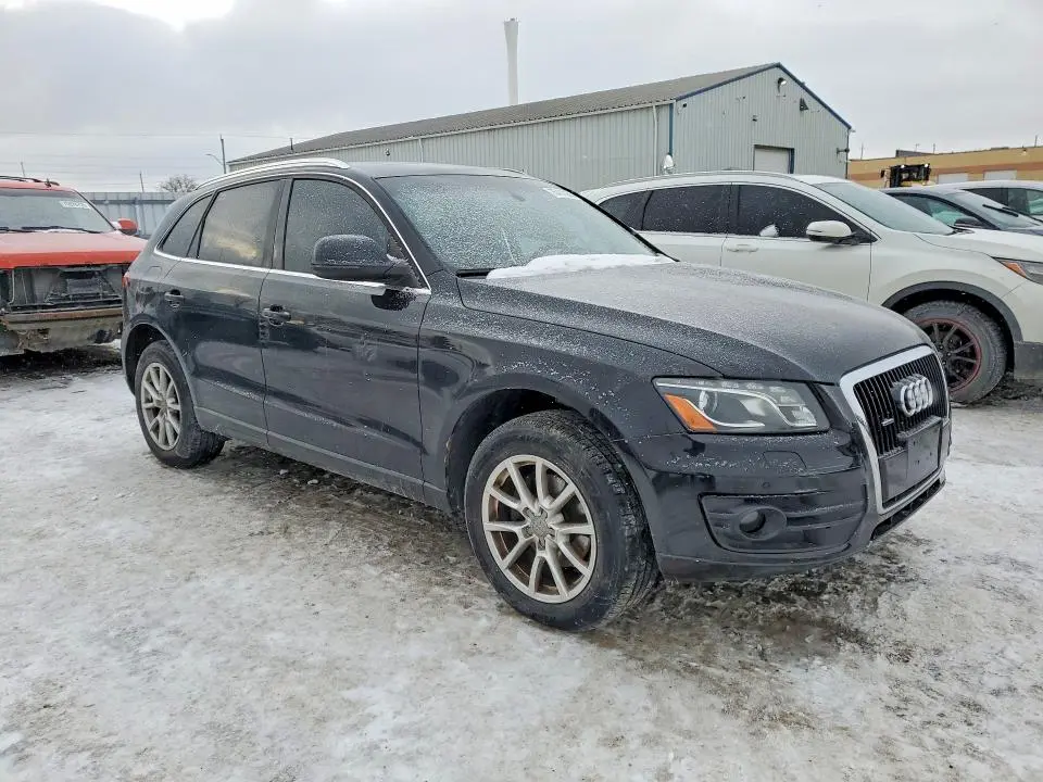 2010 AUDI Q5 PREMIUM PLUS  