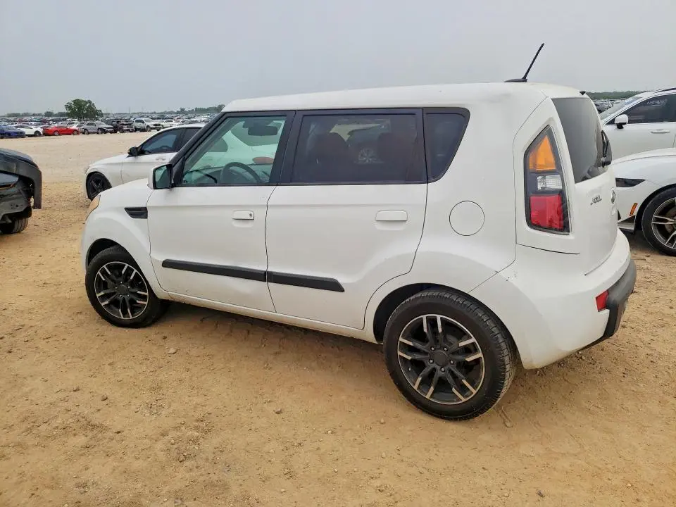 2010 KIA SOUL +  