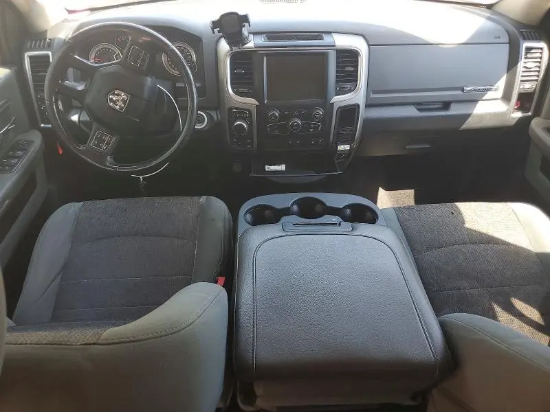 2017 RAM 1500 SLT  