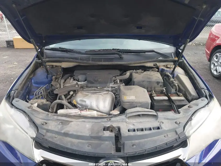 2016 TOYOTA CAMRY SE