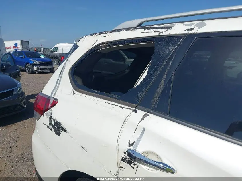 2015 NISSAN PATHFINDER PLATINUM