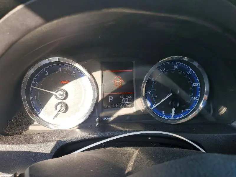 2019 TOYOTA COROLLA LE  
