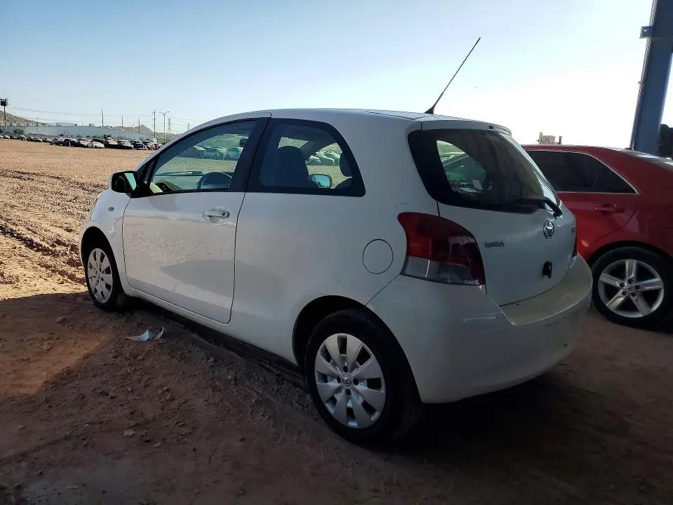 2011 TOYOTA YARIS BASE  