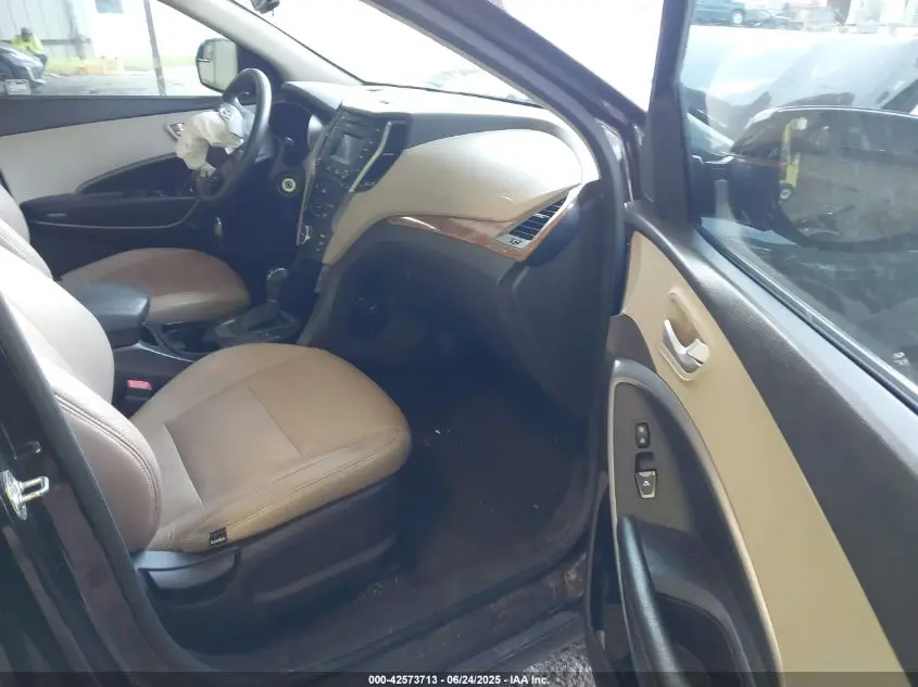 2016 HYUNDAI SANTA FE SE