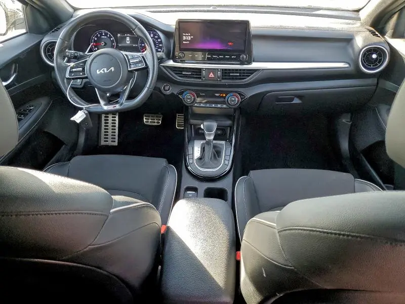 2022 KIA FORTE GT LINE  