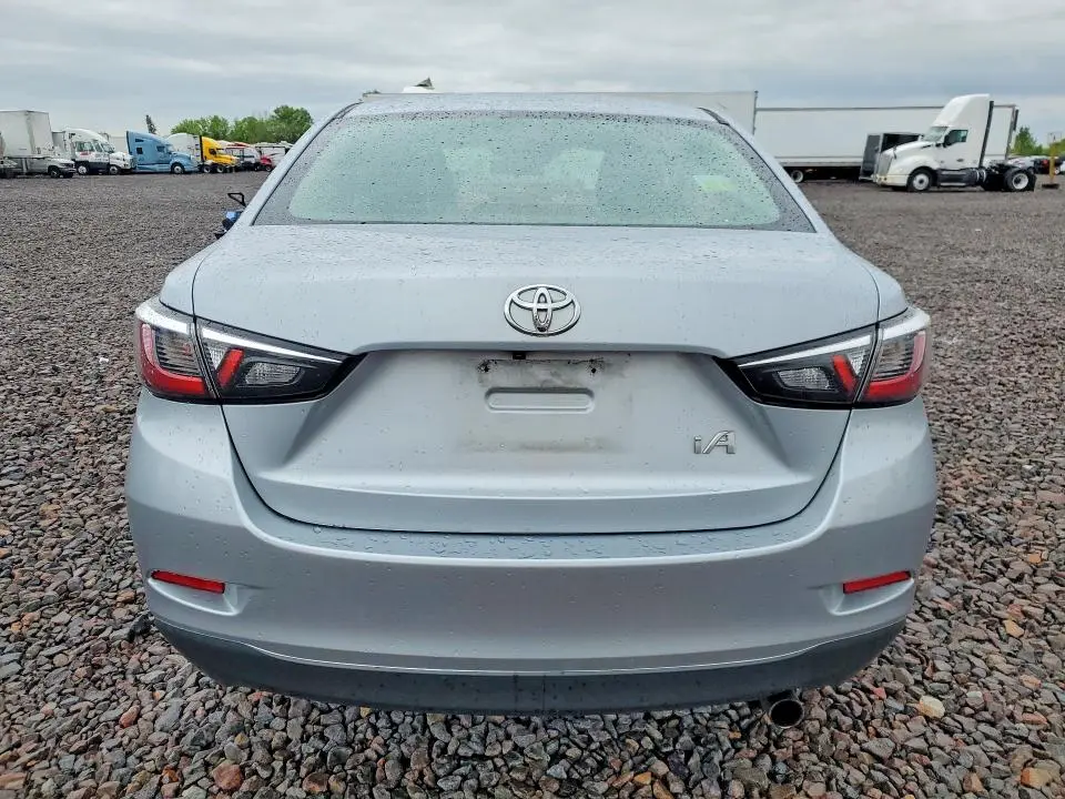 2017 TOYOTA YARIS IA BASE  