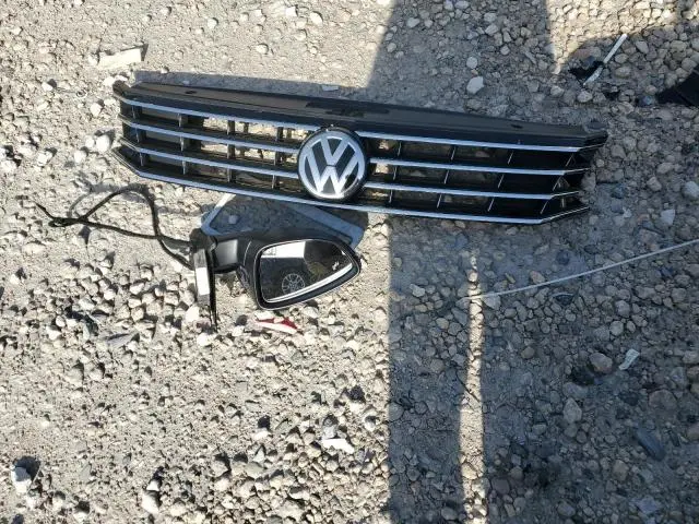 2019 VOLKSWAGEN PASSAT WOLFSBURG  