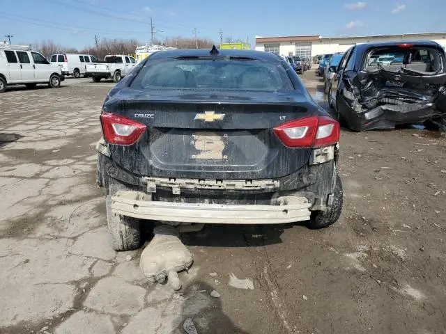 2017 CHEVROLET CRUZE LT