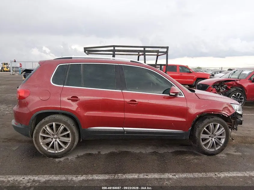 2013 VOLKSWAGEN TIGUAN SE