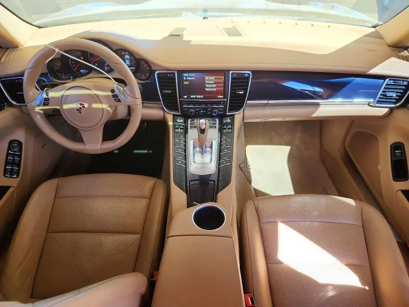 2012 PORSCHE PANAMERA 2  