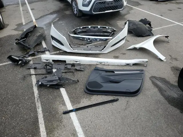 2019 HONDA ACCORD LX  