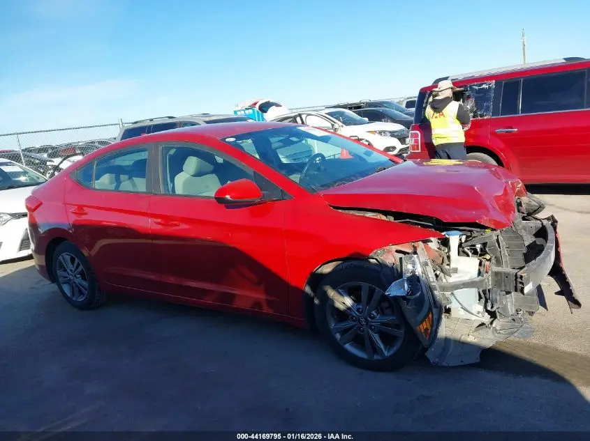 2017 HYUNDAI ELANTRA SE