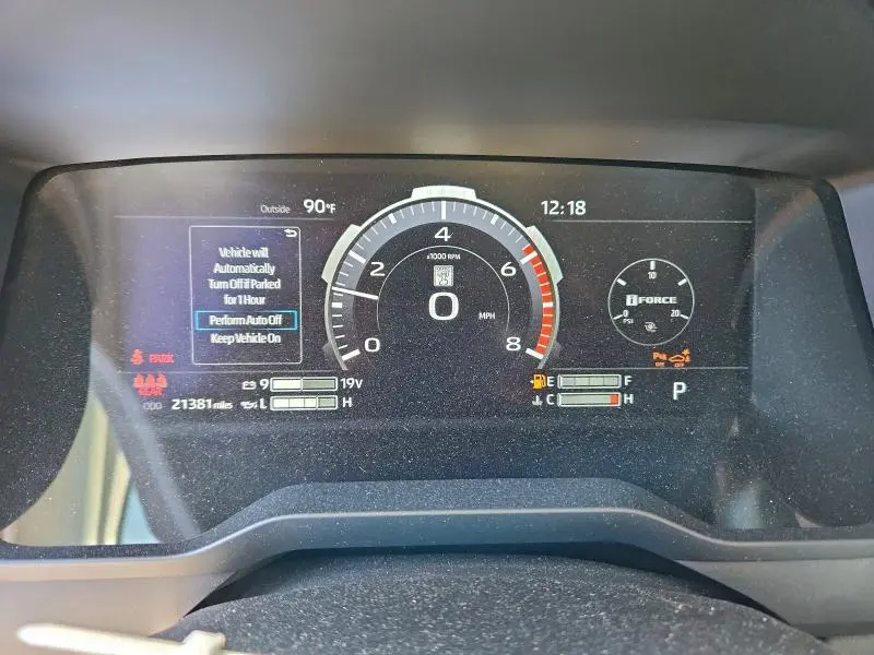 2024 TOYOTA TUNDRA CREWMAX LIMITED  