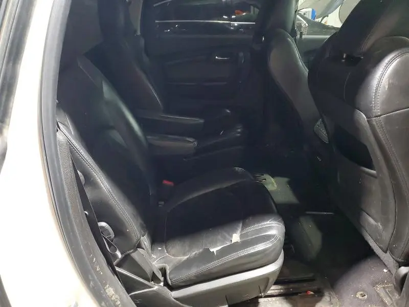 2012 CHEVROLET TRAVERSE LT  