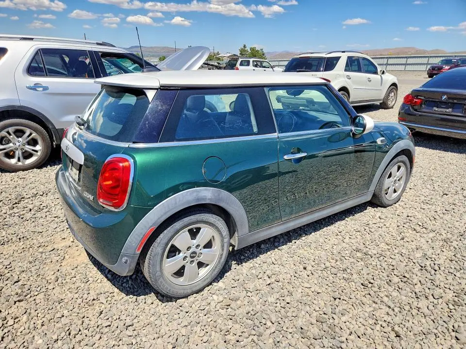2015 MINI COOPER   