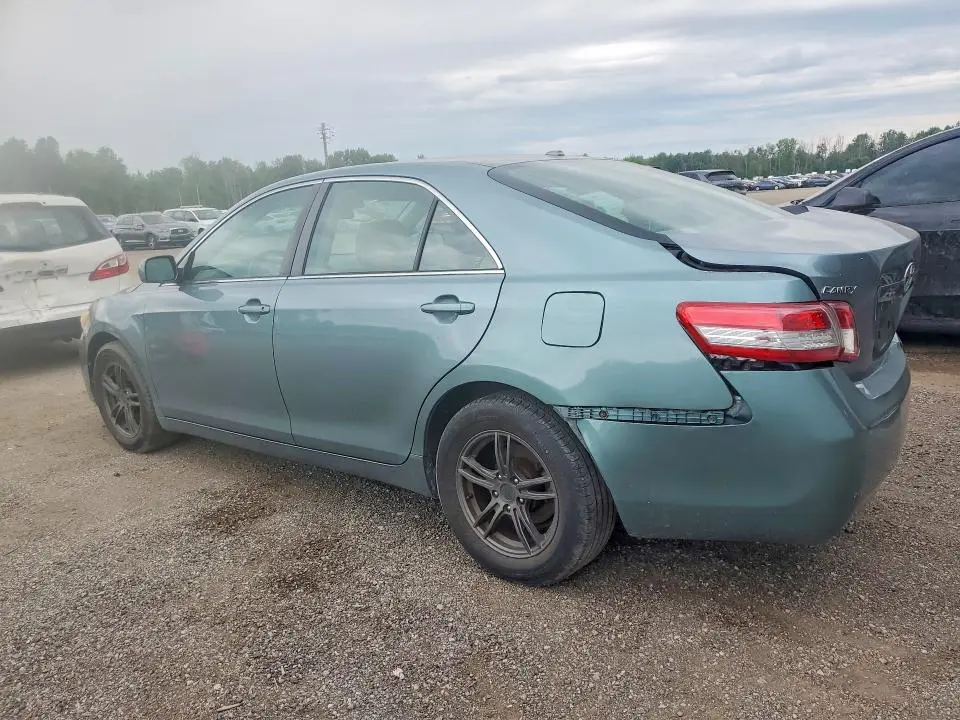 2011 TOYOTA CAMRY LE  