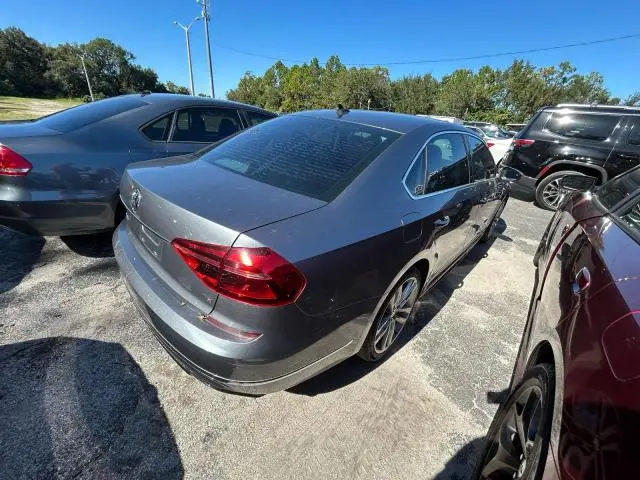 2017 VOLKSWAGEN PASSAT R-LINE  