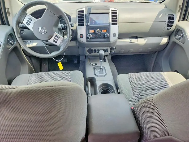 2021 NISSAN FRONTIER SV  