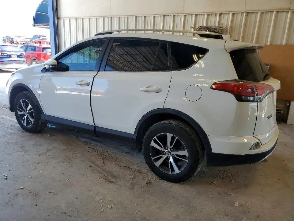 2016 TOYOTA RAV4 XLE  