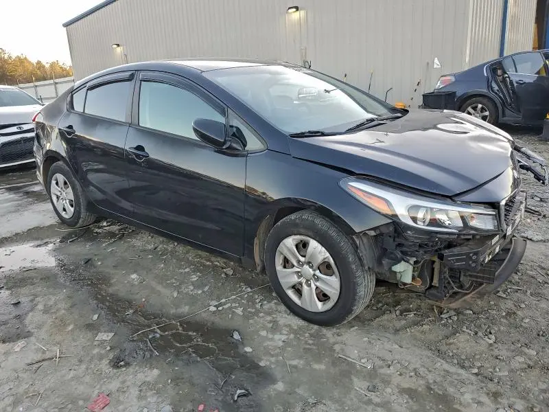 2017 KIA FORTE LX  