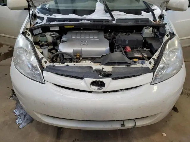 2010 TOYOTA SIENNA CE  