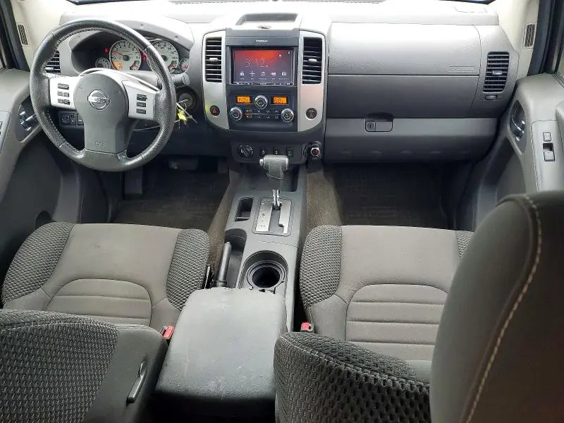 2013 NISSAN FRONTIER S  