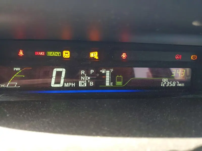 2013 TOYOTA PRIUS V THREE  