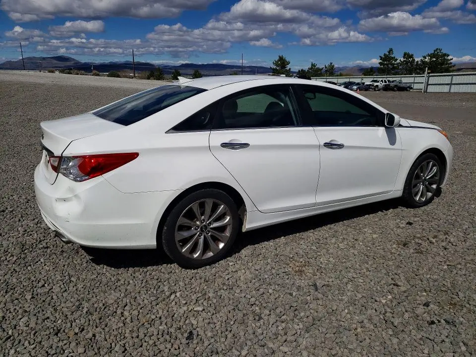 2013 HYUNDAI SONATA SE  