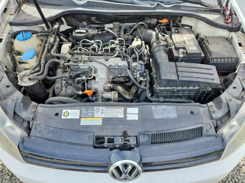 2011 VOLKSWAGEN GOLF   