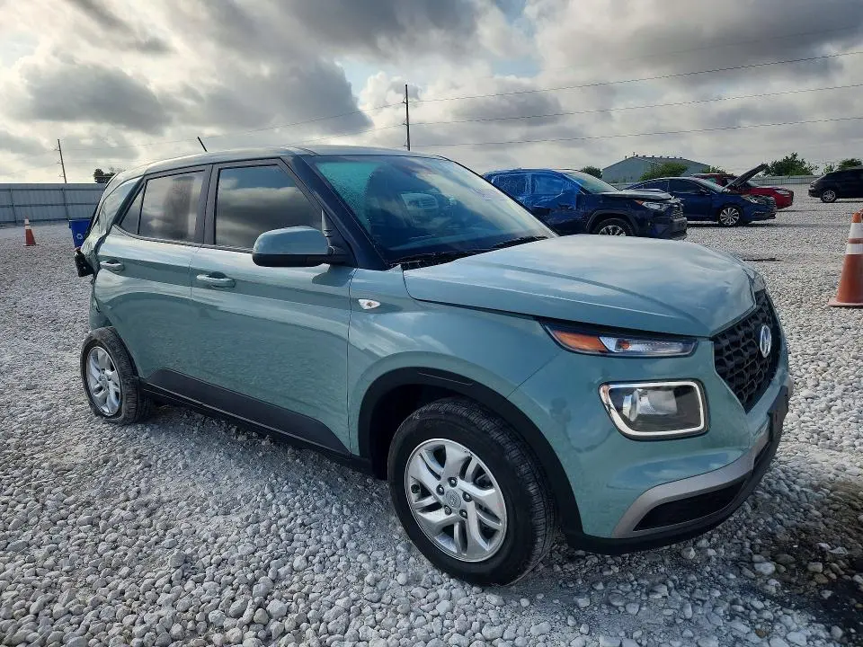 2026 HYUNDAI VENUE SE  