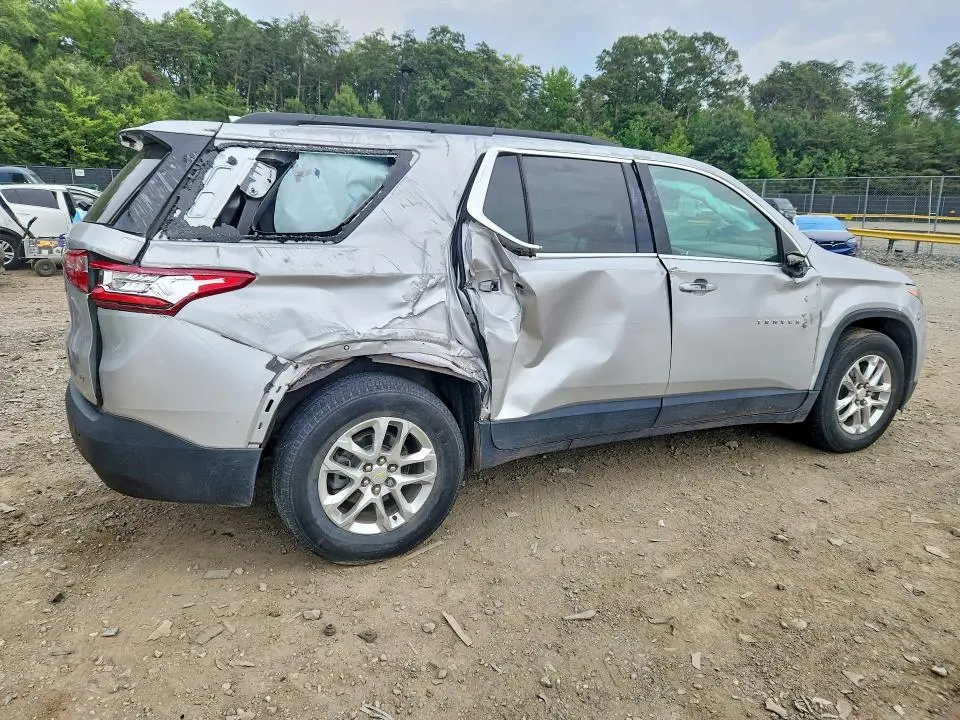 2021 CHEVROLET TRAVERSE LT  