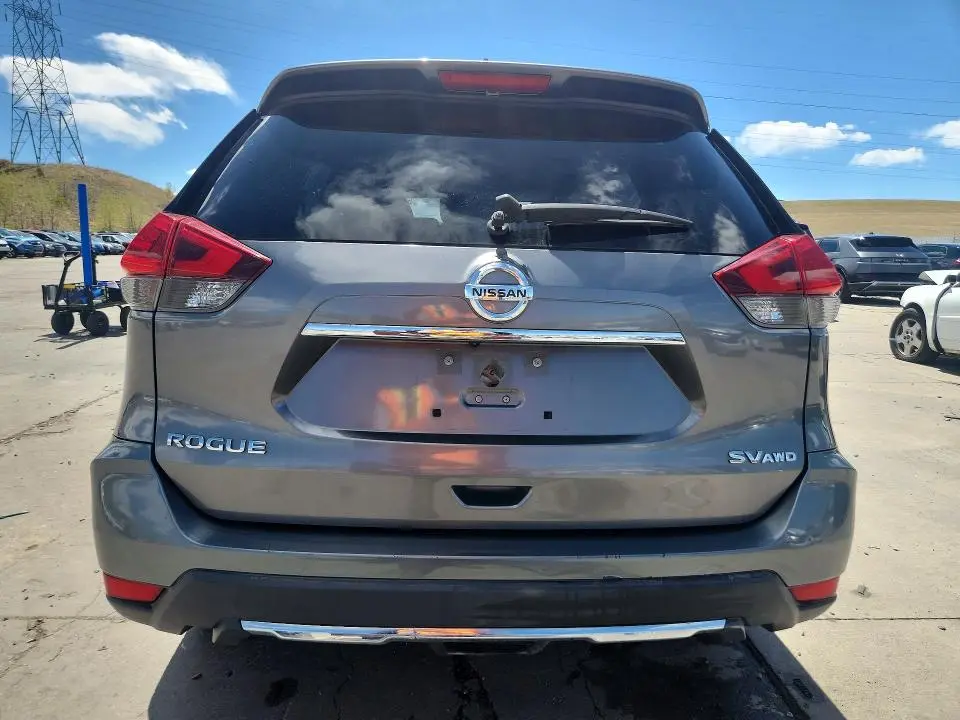 2018 NISSAN ROGUE SV  