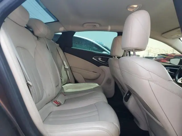 2015 CHRYSLER 200 C  