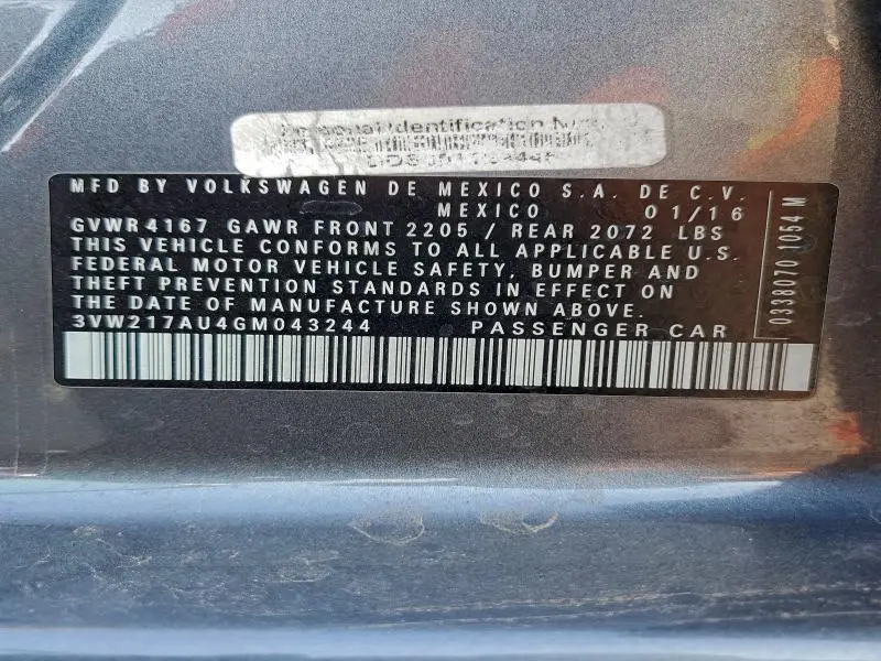 2016 VOLKSWAGEN GOLF S/SE  