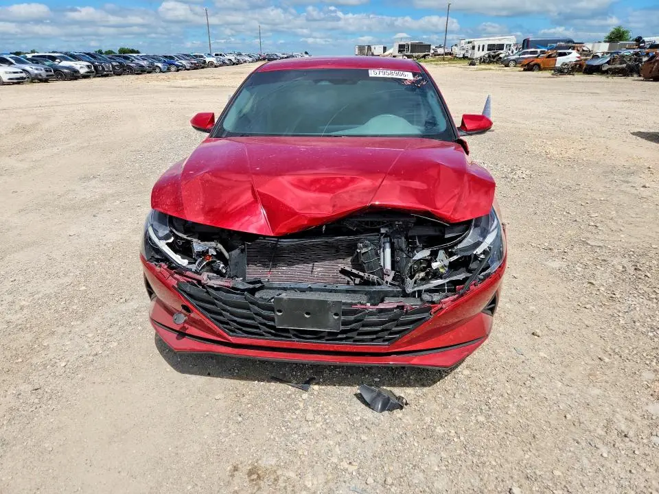 2023 HYUNDAI ELANTRA SEL  