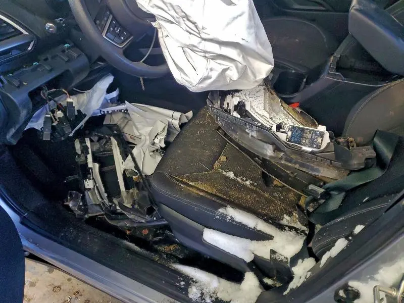 2021 SUBARU FORESTER   