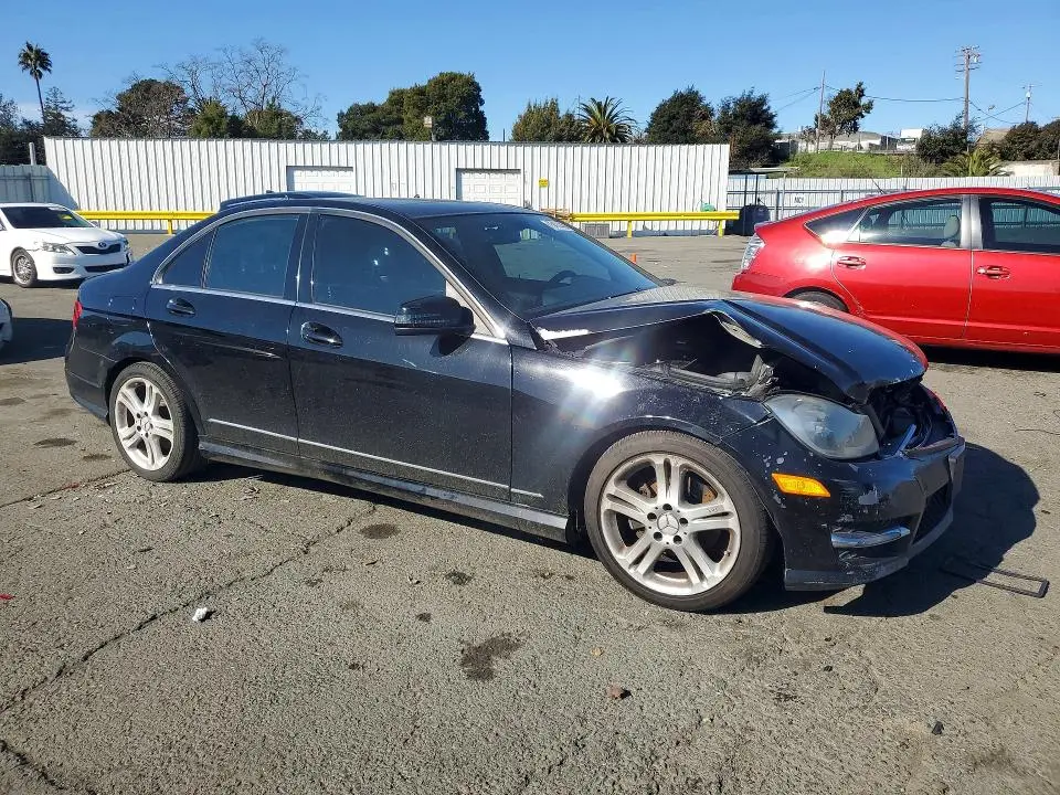 2013 MERCEDES-BENZ C 250  