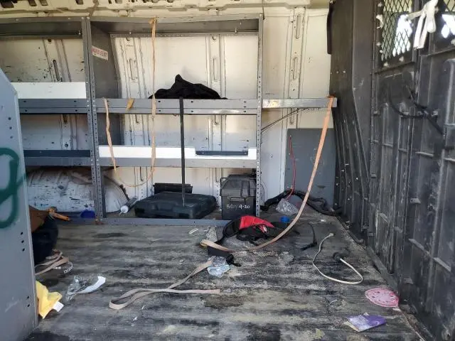 2010 GMC SAVANA G2500  