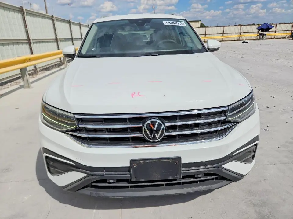2024 VOLKSWAGEN TIGUAN SE  