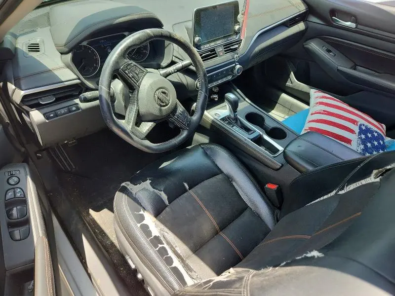 2019 NISSAN ALTIMA SR  