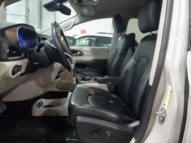 2019 CHRYSLER PACIFICA TOURING L PLUS  
