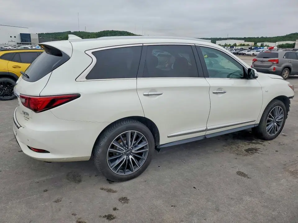 2020 INFINITI QX60 LUXE  