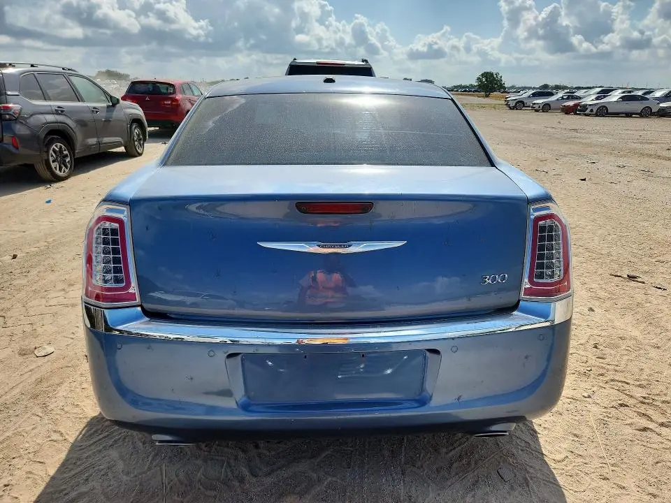 2011 CHRYSLER 300 LIMITED  