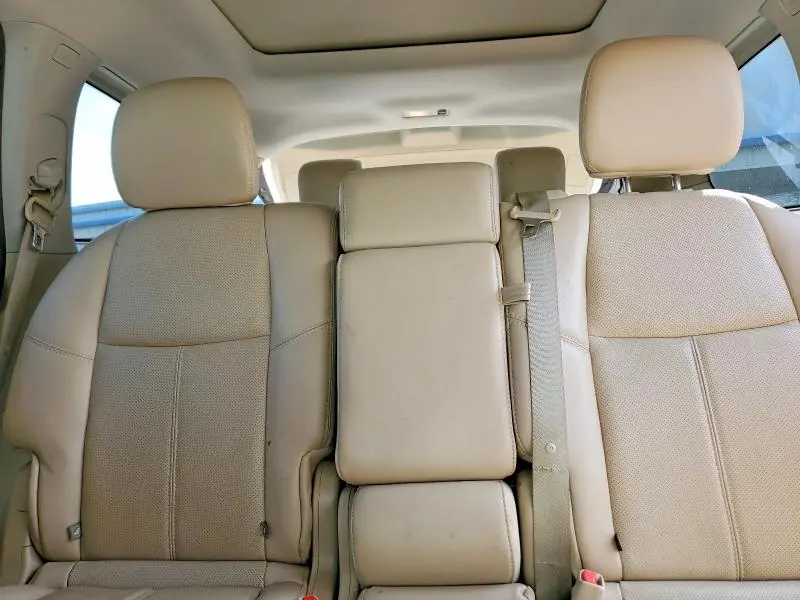 2016 NISSAN PATHFINDER PLATINUM  