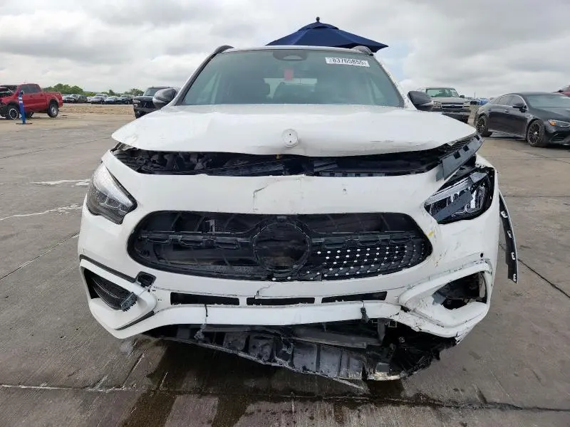 2025 MERCEDES-BENZ GLA 250  