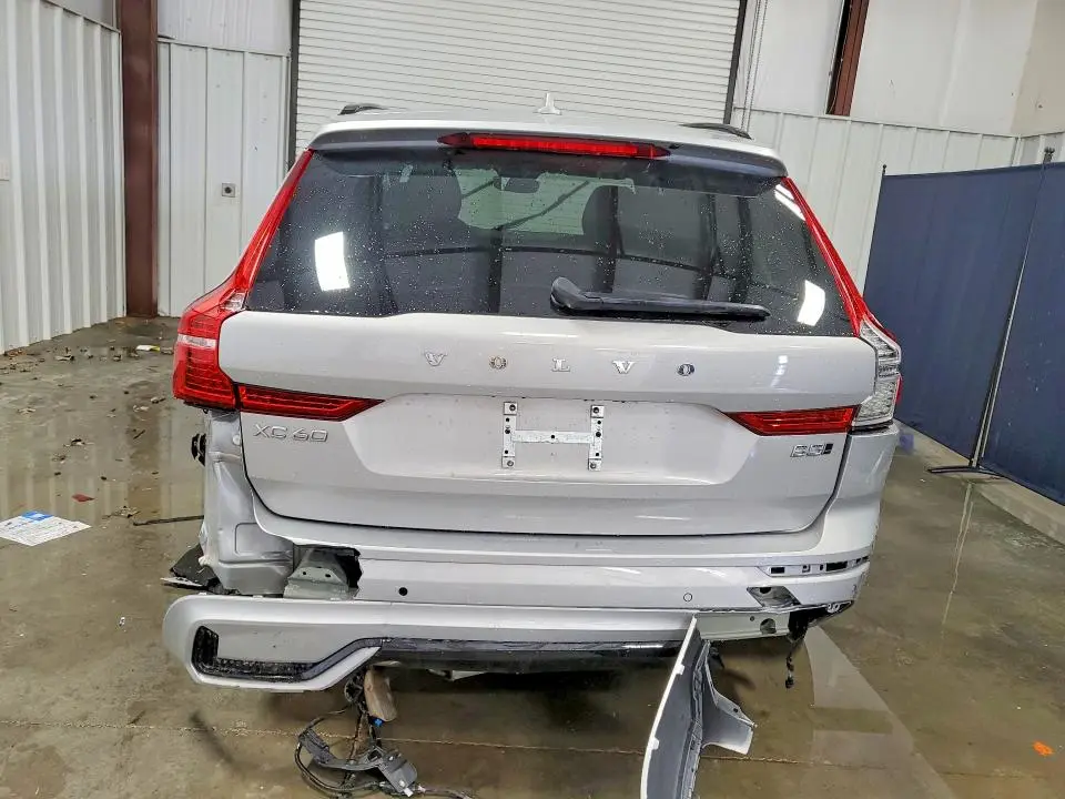 2025 VOLVO XC60 PLUS  