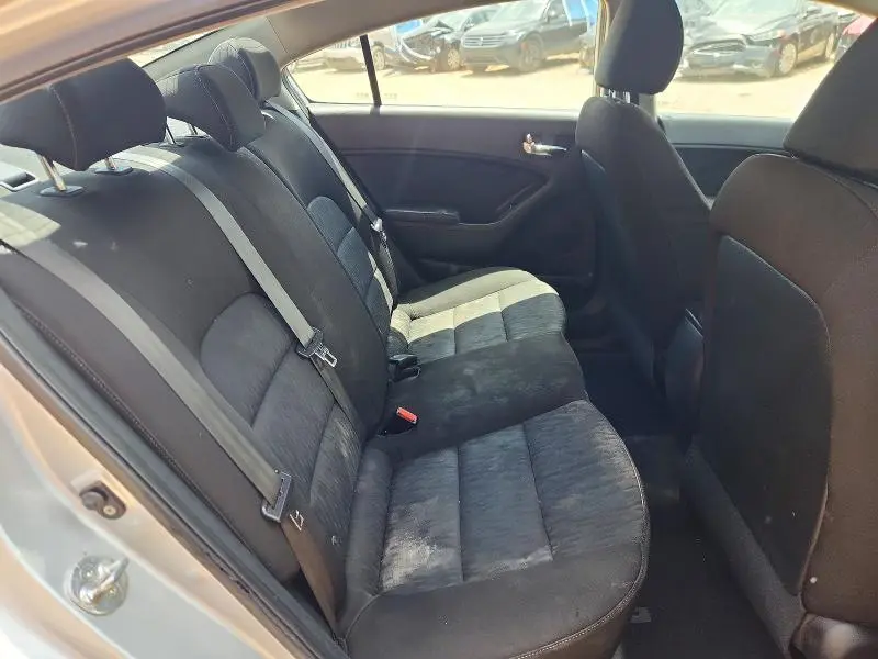 2016 KIA FORTE LX  