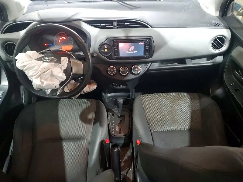 2015 TOYOTA YARIS 5-DOOR LE  